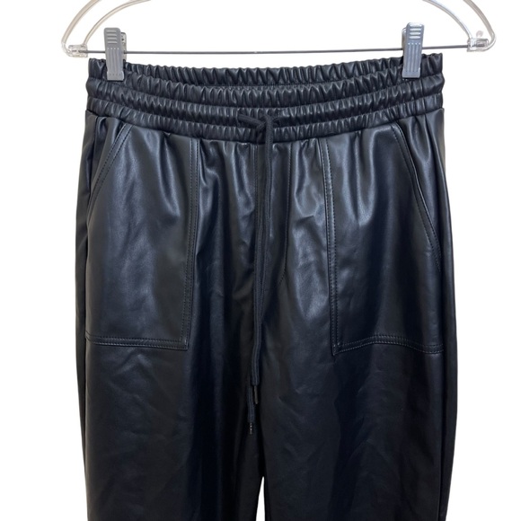 BCBGeneration Jogger in Black Size Small - Picture 4 of 10